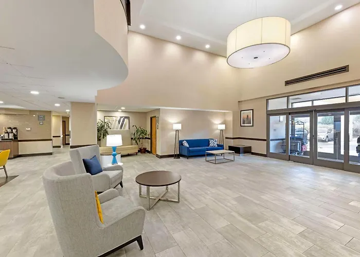 Comfort Inn & Suites Arlington Heights - Schaumburg